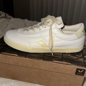 Veja Panenka white calcaire Sneakers